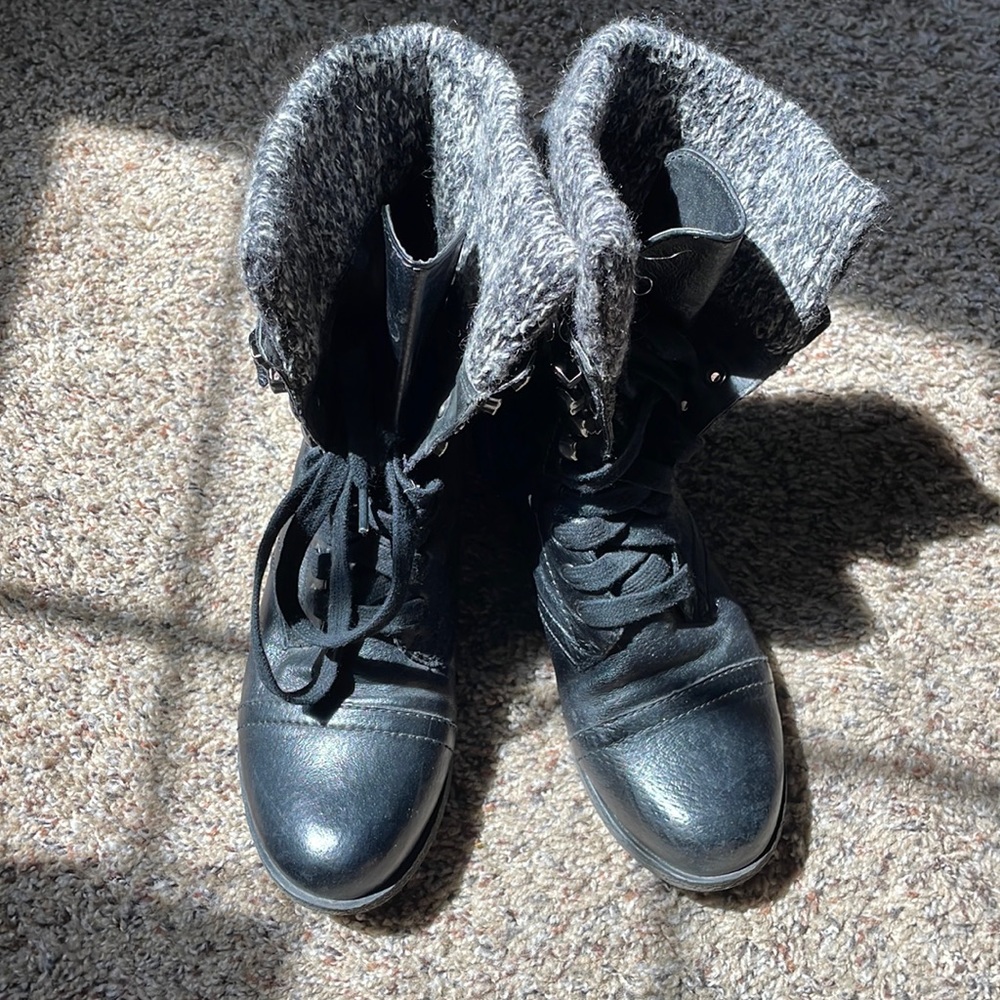 Steve Madden Jaax flat boots